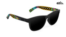 Cargar imagen en el visor de la galería, Lentes de Sol Calavera
